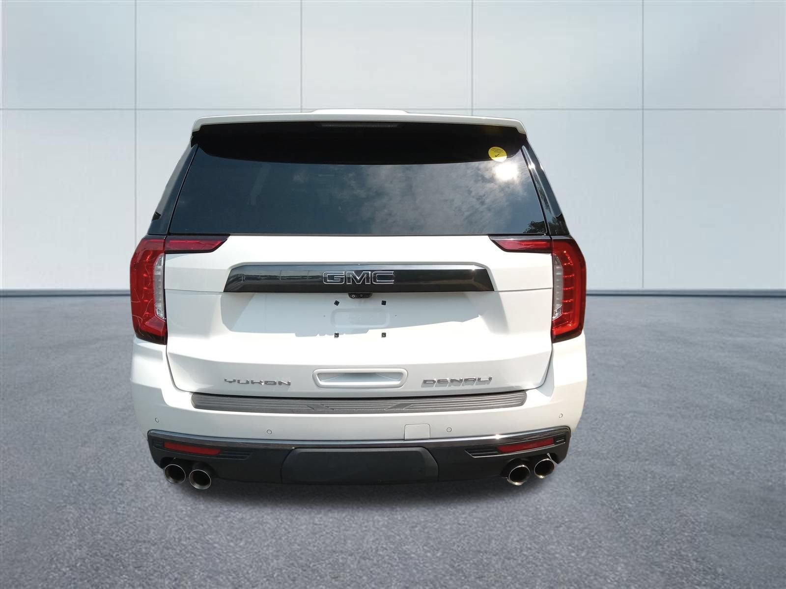 Used 2023 GMC Yukon Denali Ultimate AWD/4WD image 4