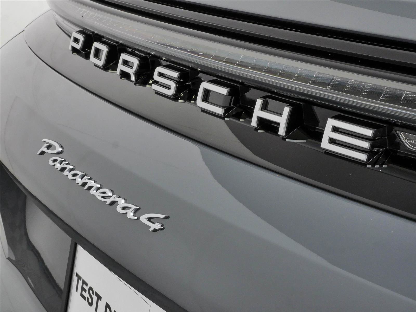 New 2026 Porsche Panamera image 38