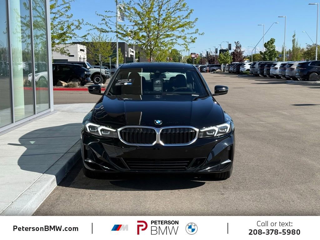 Certified 2025 BMW 330i xDrive Sedan w/ Convenience Package AWD/4WD image 8