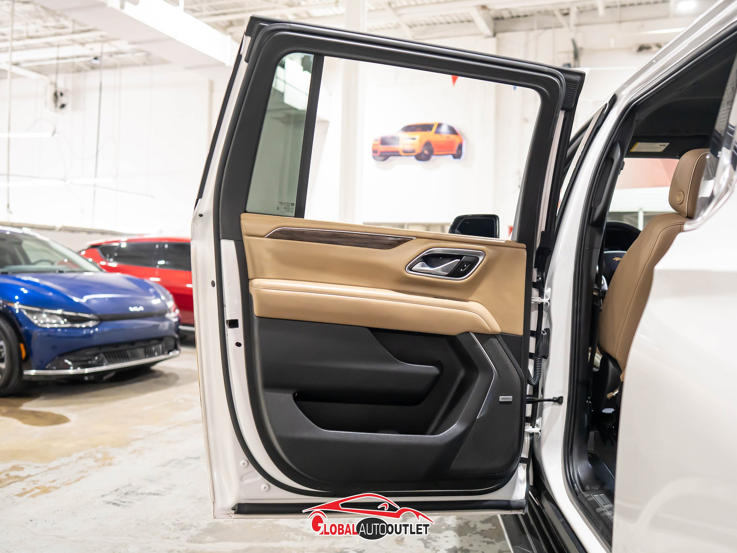 Used 2021 Chevrolet Suburban Premier RWD image 45