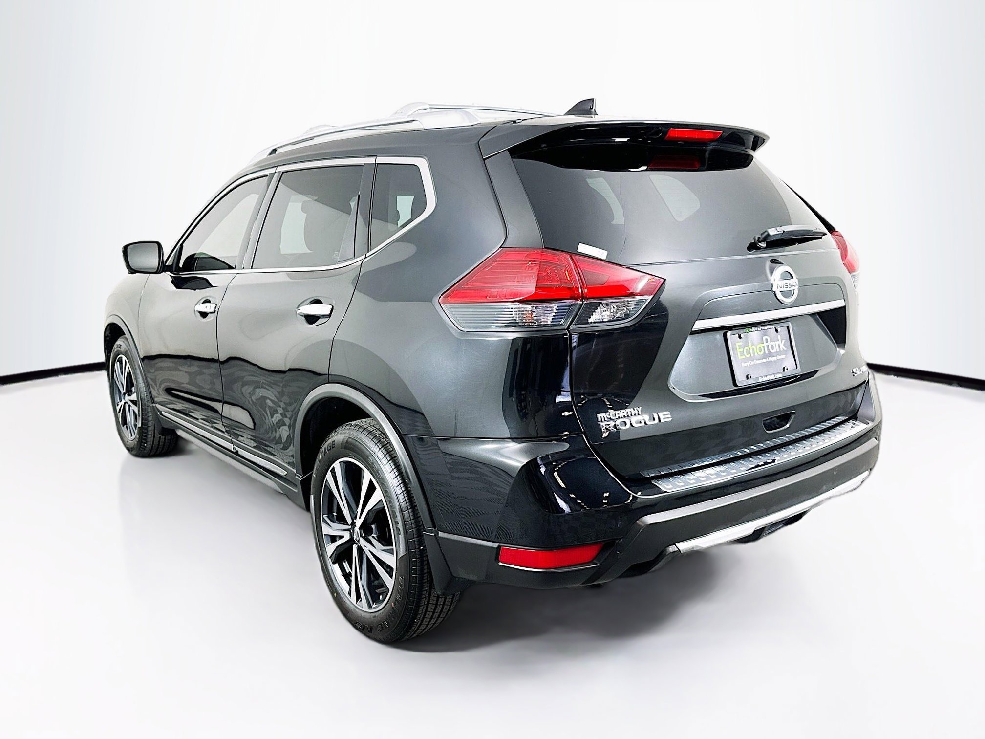 Used 2017 Nissan Rogue SL w/ SL Premium Package AWD/4WD image 5