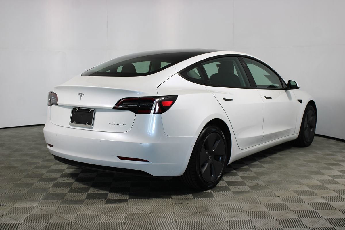 Used 2022 Tesla Model 3 Long Range AWD/4WD image 36