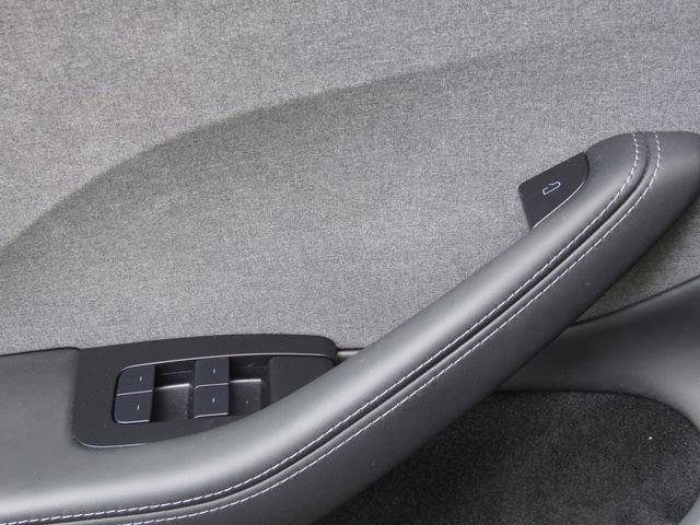 Used 2024 Tesla Model 3 Standard Range RWD image 31