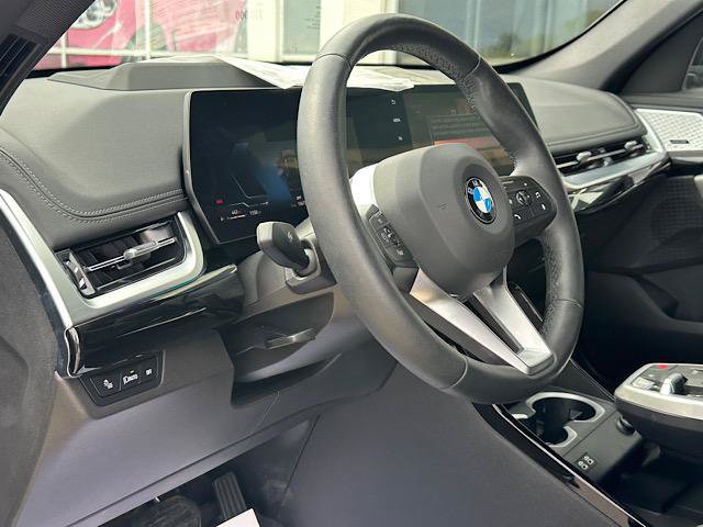 Used 2025 BMW X1 xDrive28i AWD/4WD image 30