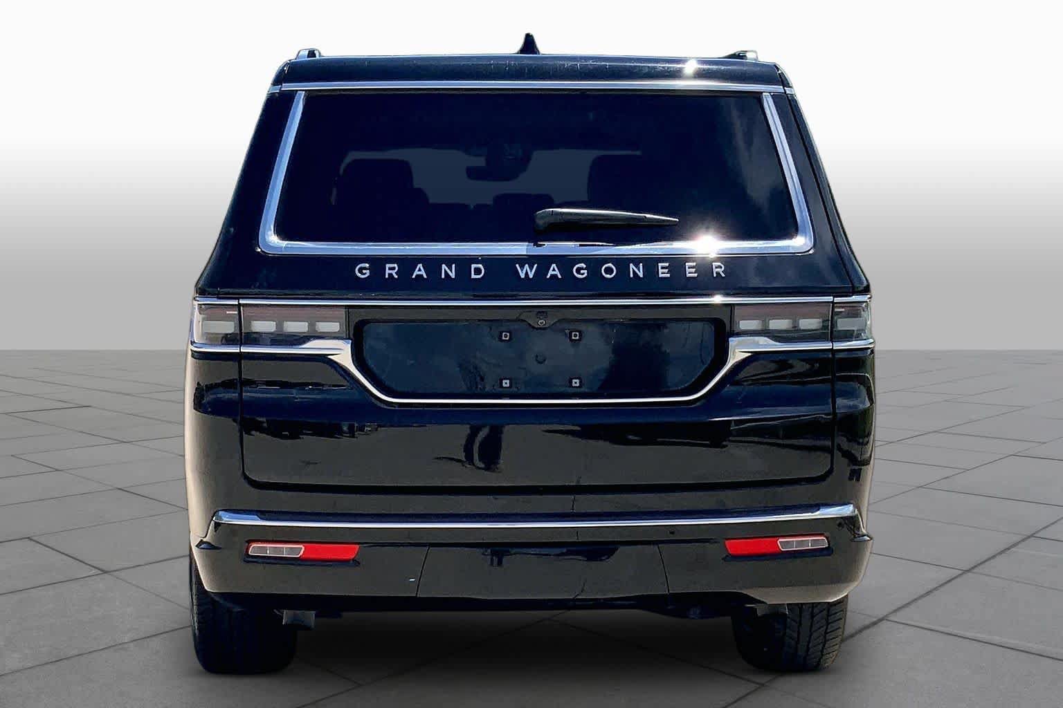 Used 2024 Jeep Grand Wagoneer L 4WD image 5