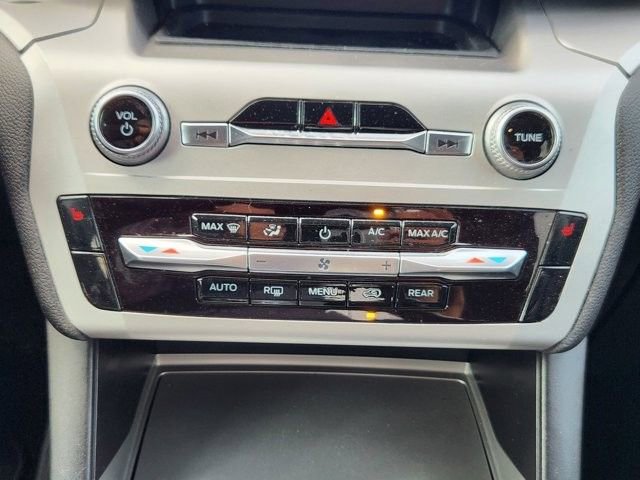 Used 2022 Ford Explorer XLT RWD image 16