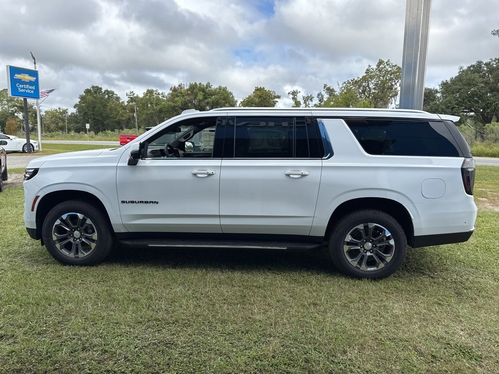 New 2026 Chevrolet Suburban LT w/ Comfort Package image 7