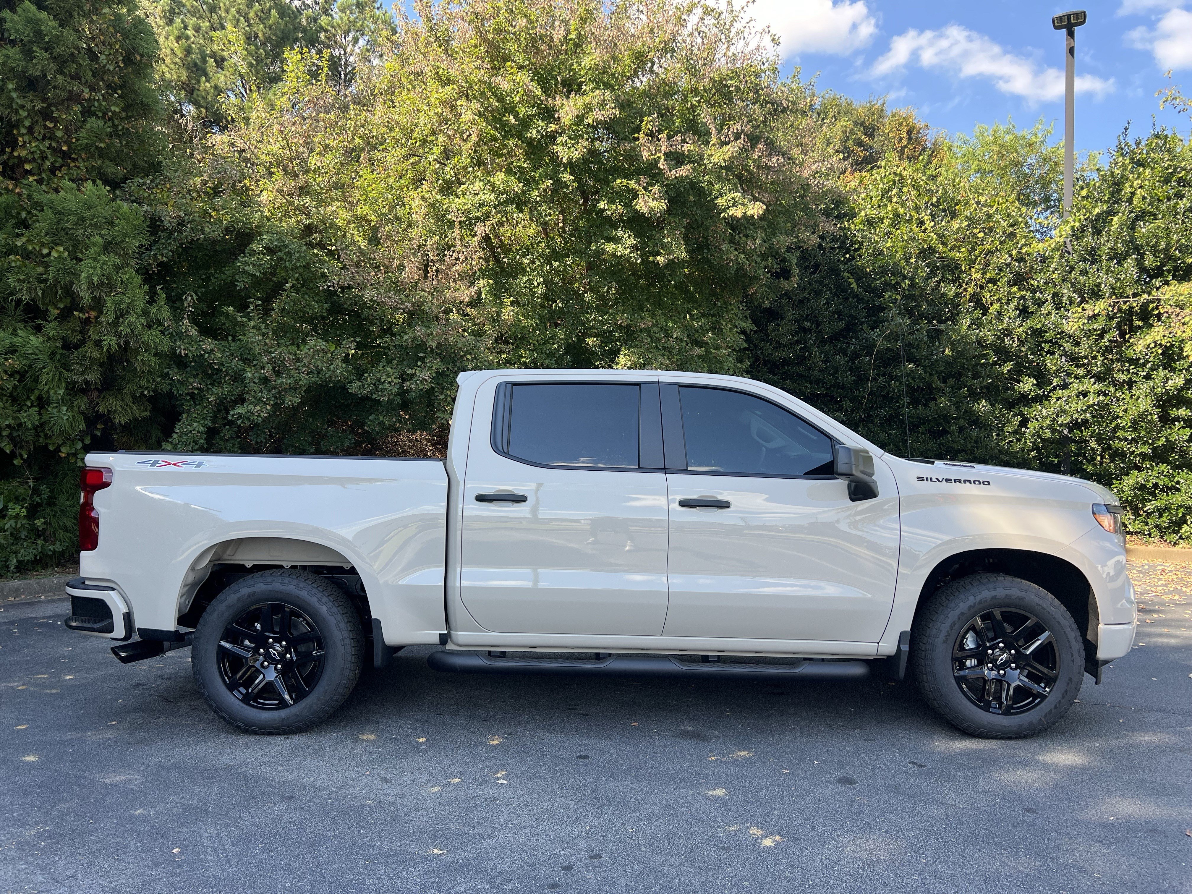 New 2026 Chevrolet Silverado 1500 Custom w/ Turbomax Blackout Package AWD/4WD image 10