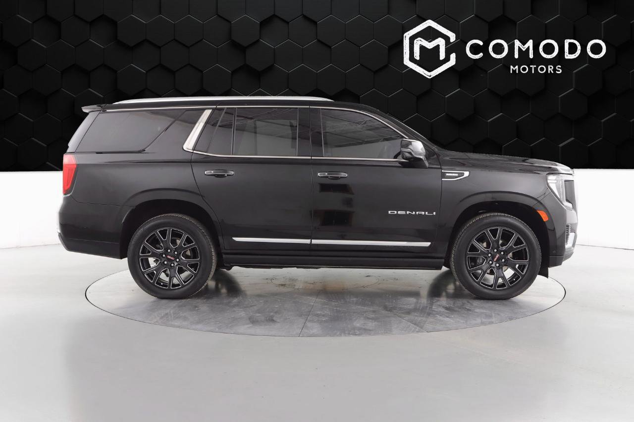 Used 2024 GMC Yukon Denali w/ Advanced Technology Package image 2