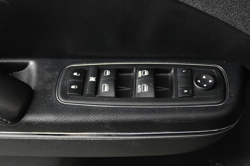 Used 2013 Dodge Charger SE w/ Connectivity Group RWD image 22