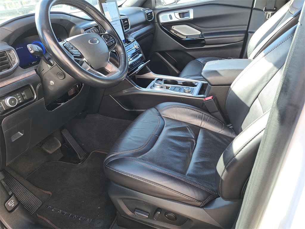 Used 2022 Ford Explorer Platinum w/ Equipment Group 601A image 12
