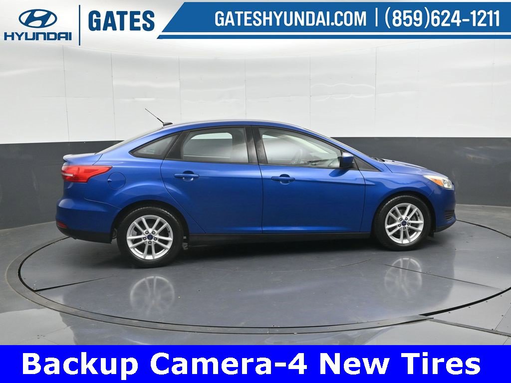 Used 2018 Ford Focus SE image 3