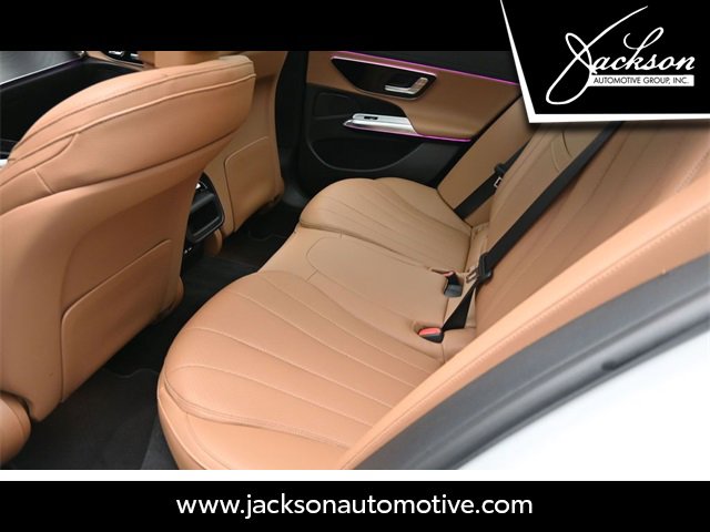 Used 2025 Mercedes-Benz E 350 Sedan image 23