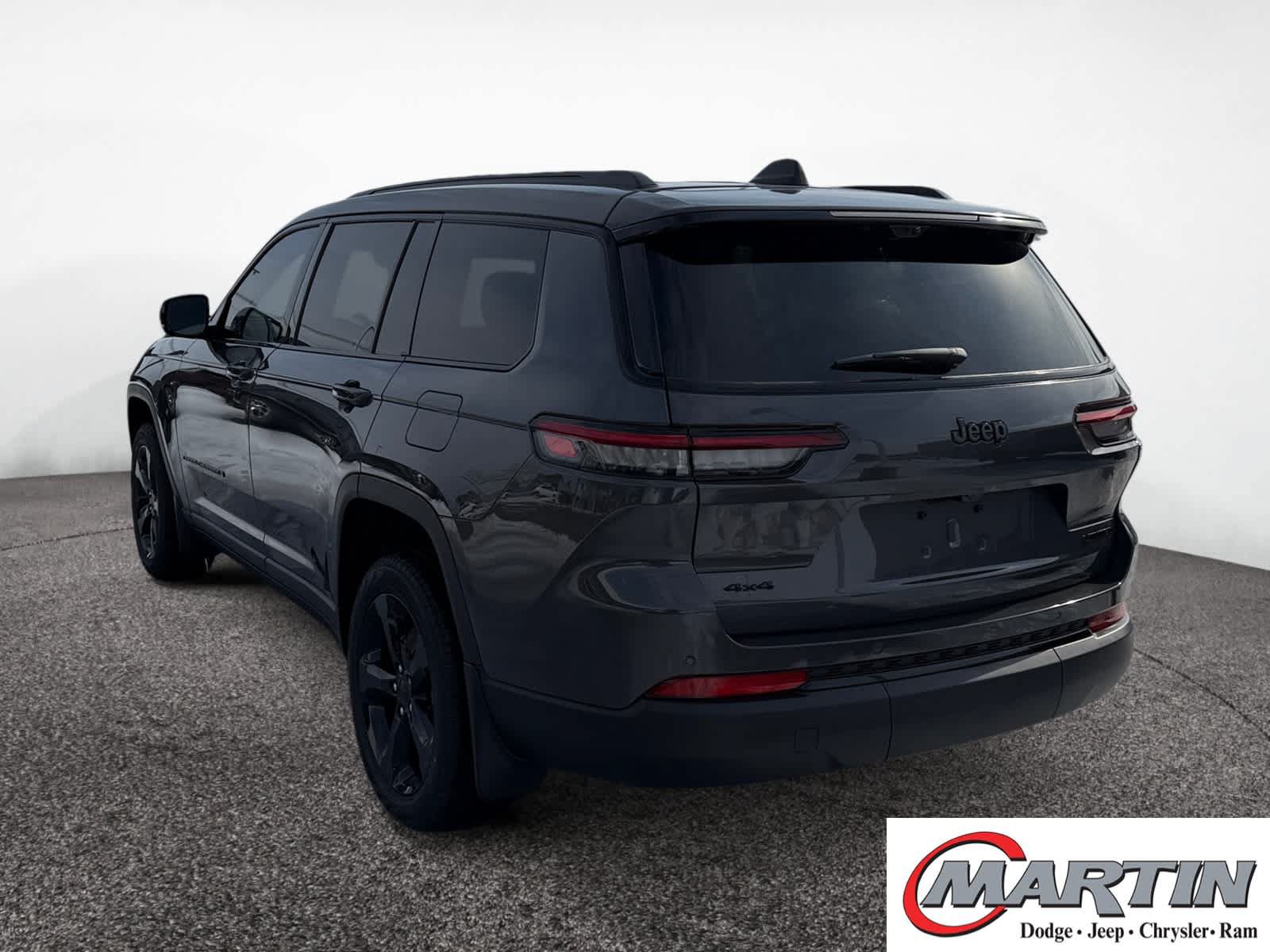 New 2025 Jeep Grand Cherokee L Limited w/ Luxury Tech Group II AWD/4WD image 3