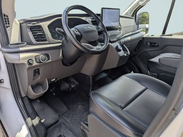 Used 2022 Ford E-Transit Medium Roof RWD image 18
