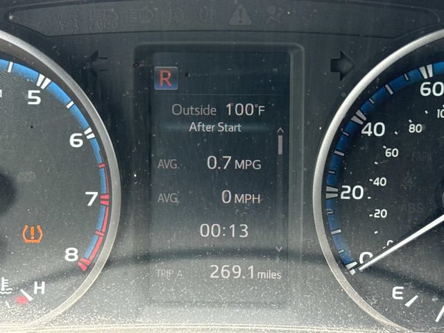 Used 2017 Toyota RAV4 LE FWD image 31