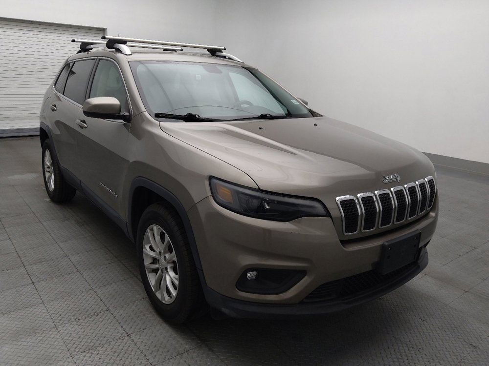 Used 2019 Jeep Cherokee Latitude w/ Cold Weather Group AWD/4WD image 13