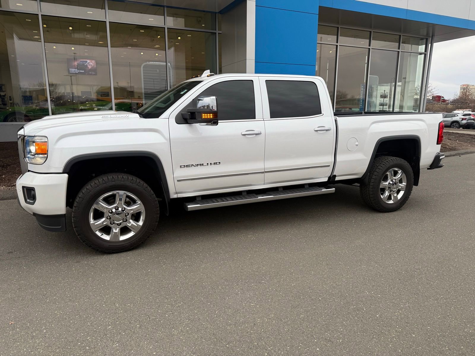 Used 2019 GMC Sierra 2500 Denali w/ Duramax Plus Package image 3