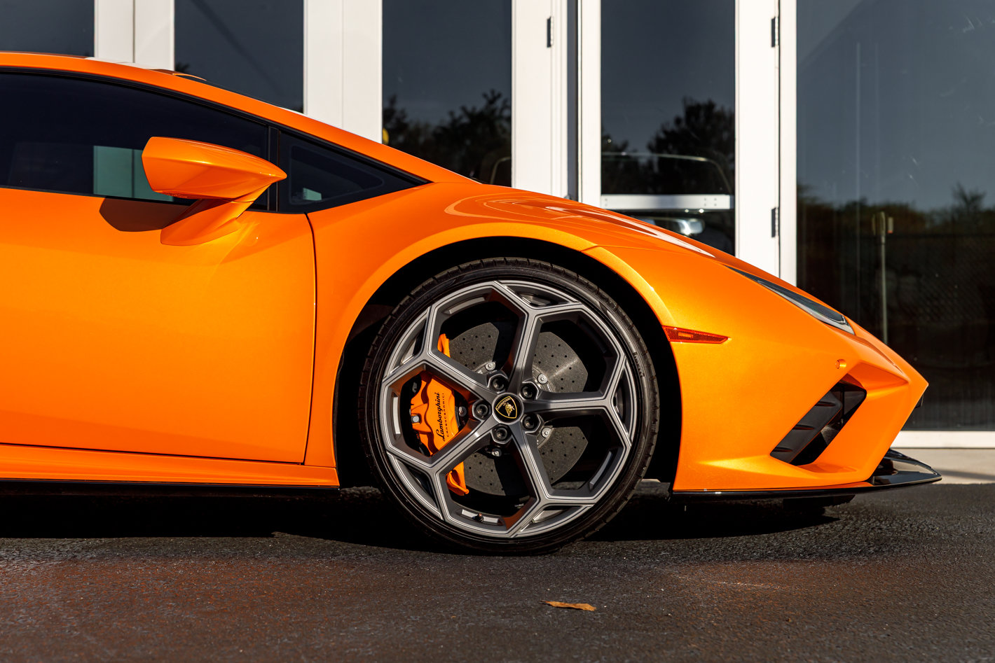 Used 2023 Lamborghini Huracan EVO RWD image 18