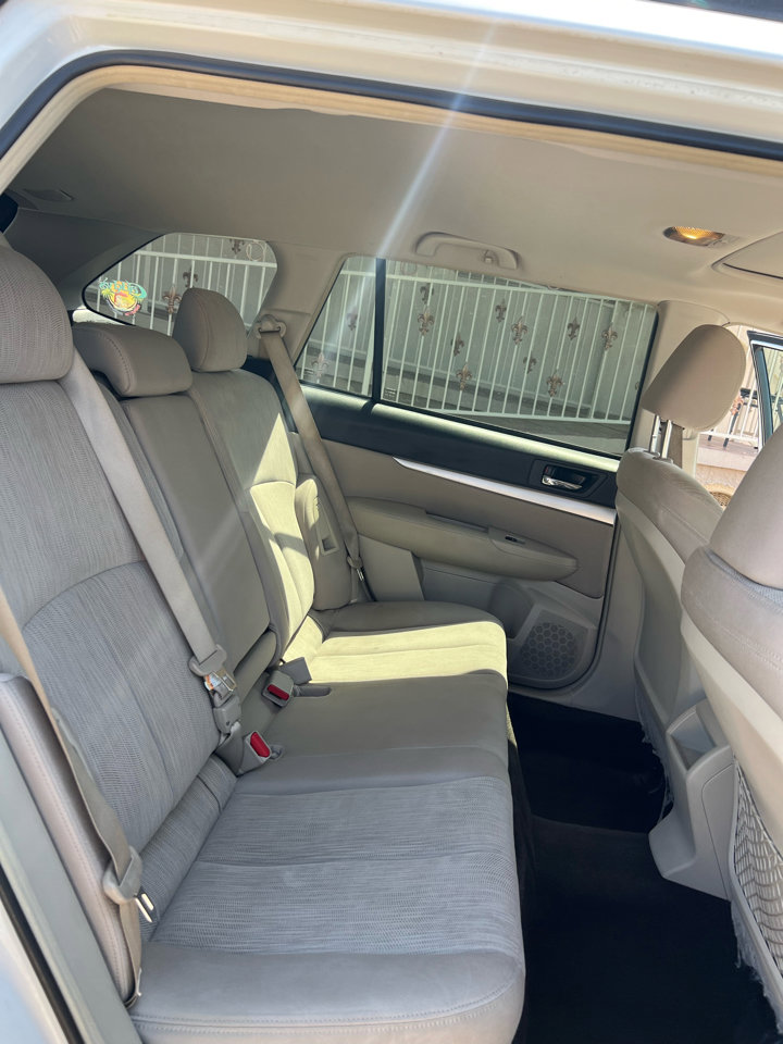 Used 2014 Subaru Outback 2.5i Premium w/ Moonroof Package image 7