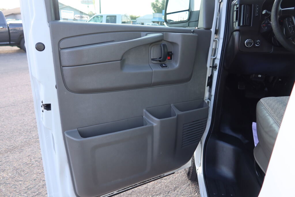 Used 2012 Chevrolet Express 3500 3500  READY TO WORK! w/ Power Package image 9