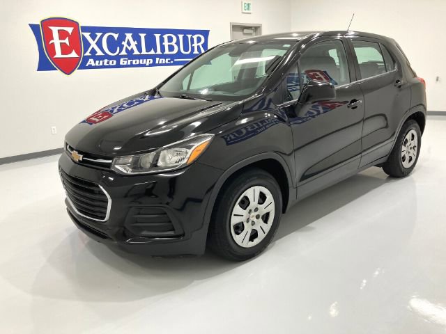 Used 2019 Chevrolet Trax LS w/ LPO, Cargo Package image 8