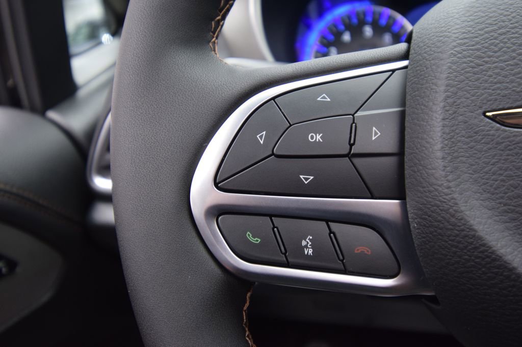 New 2026 Chrysler Pacifica Pinnacle w/ Trailer Tow Group image 31