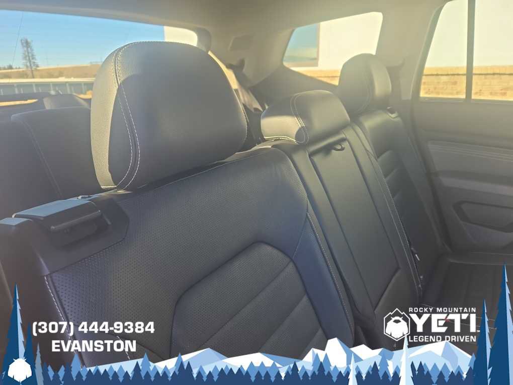 Used 2022 Volkswagen Atlas SEL Premium image 20