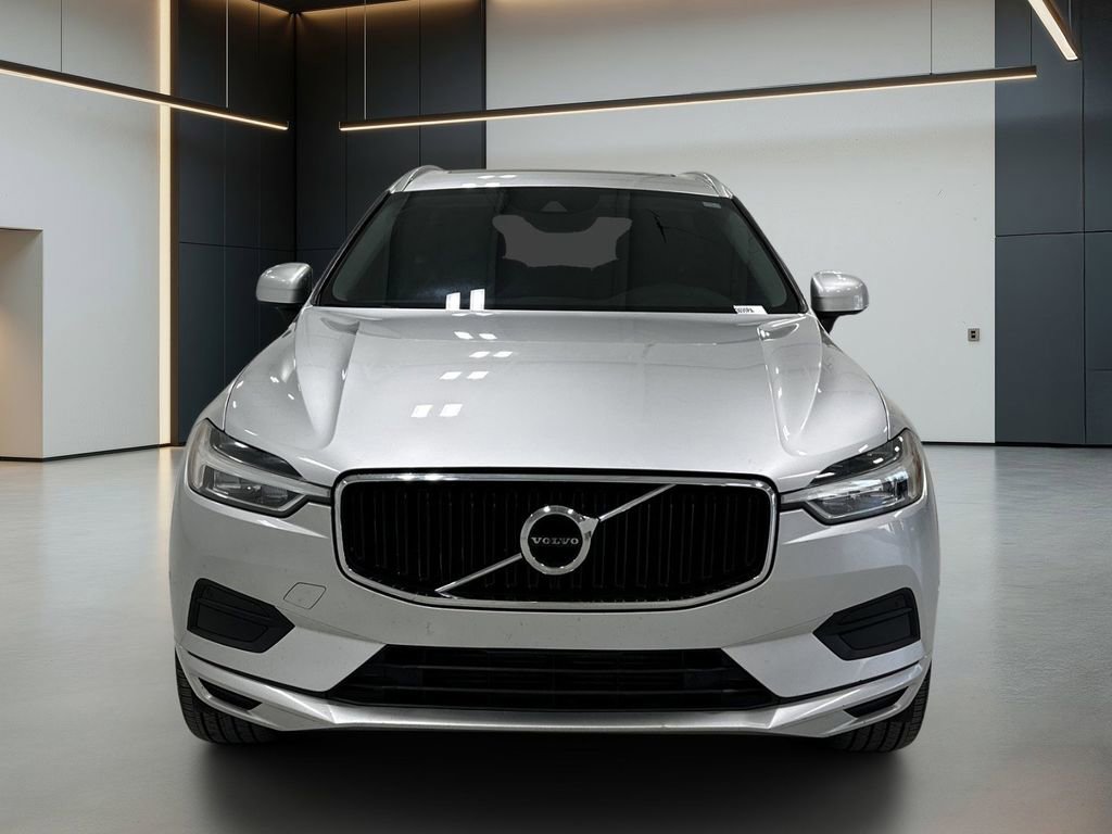 Used 2019 Volvo XC60 T6 Momentum w/ Premium Package image 4