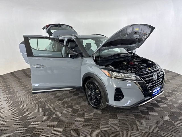 Used 2021 Nissan Kicks SR FWD image 15
