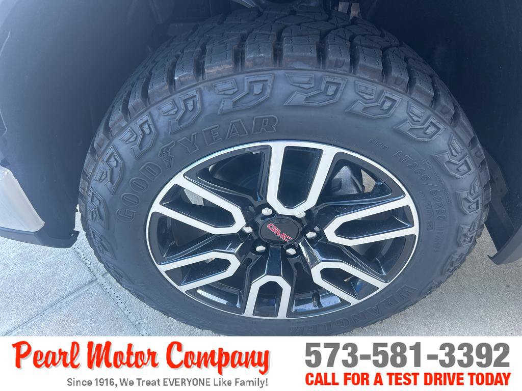 New 2026 GMC Sierra 1500 AT4 w/ AT4 Premium Package AWD/4WD image 9