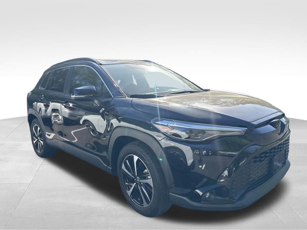 Used 2023 Toyota Corolla Cross XSE w/ Convenience Package image 9