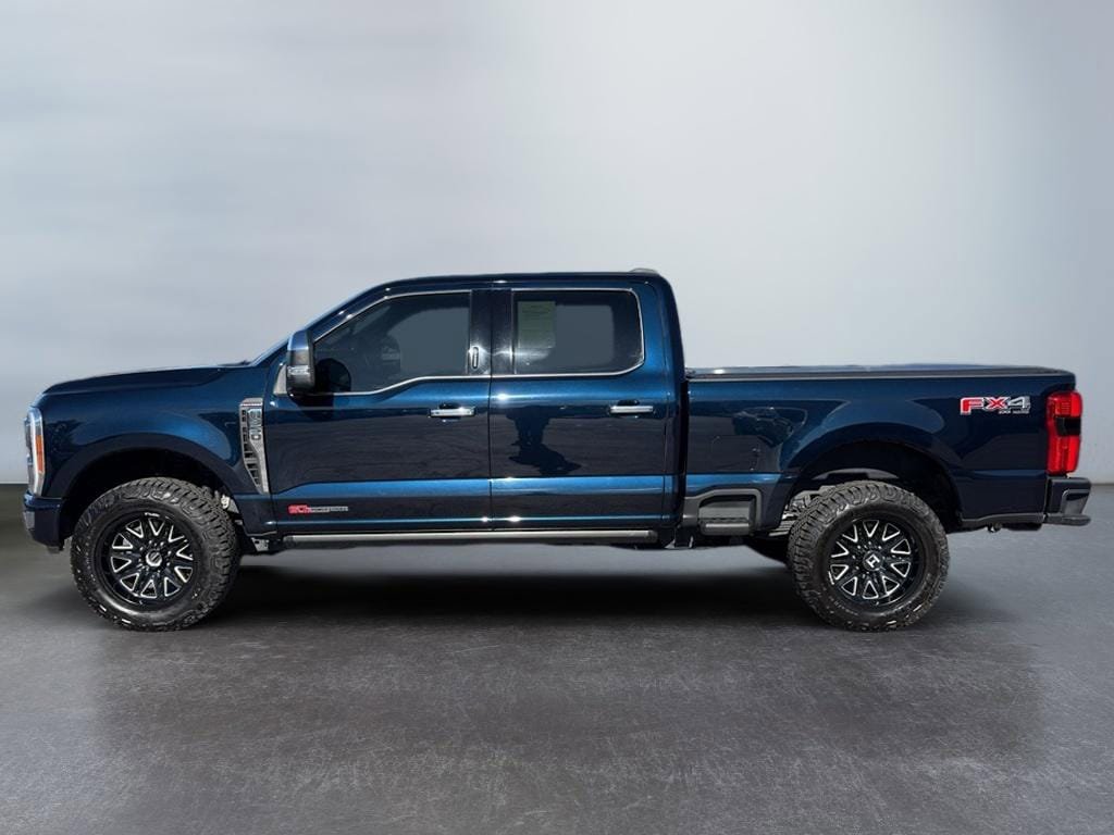 Used 2023 Ford F350 Platinum w/ FX4 Off-Road Package AWD/4WD image 2