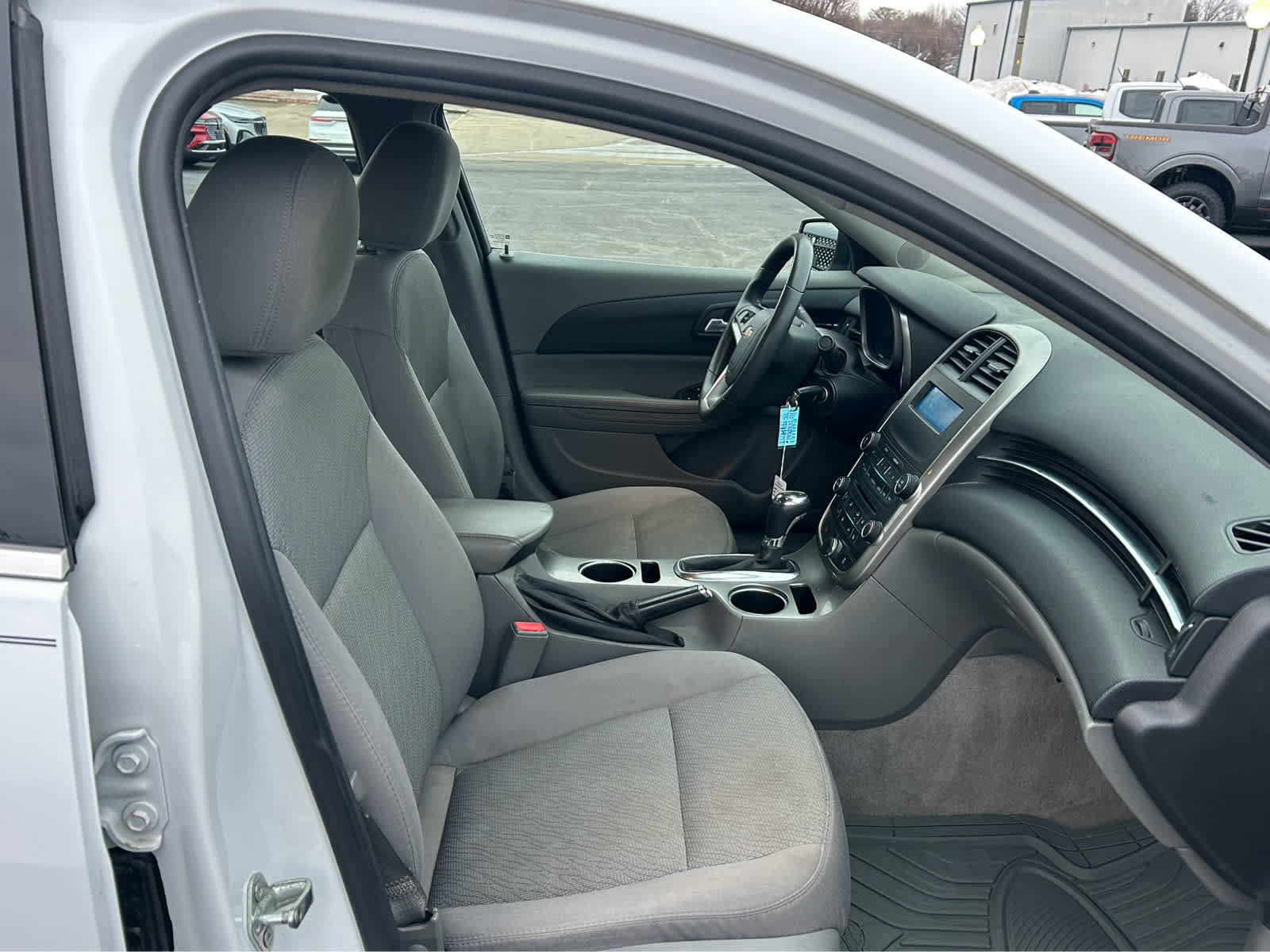 Used 2015 Chevrolet Malibu LS FWD image 11