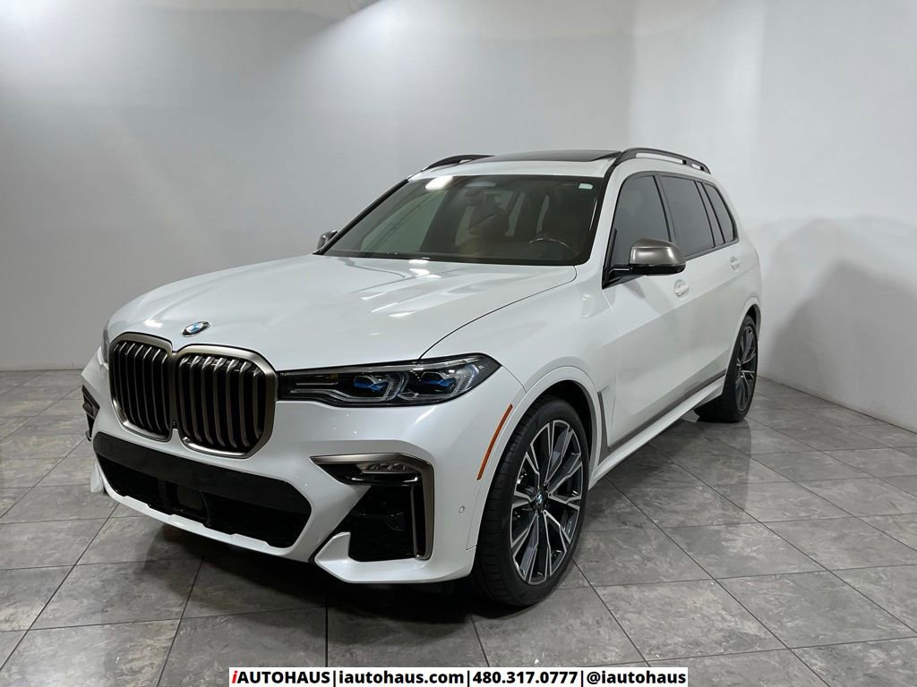 Used 2022 BMW X7 M50i image 2