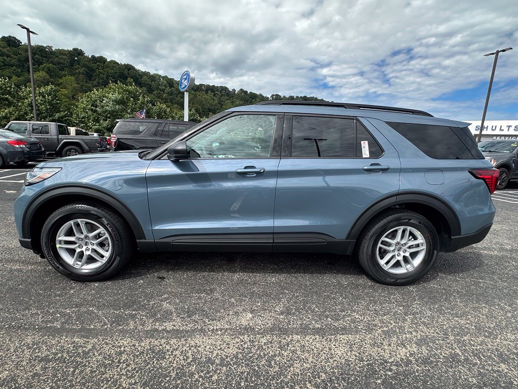 New 2027 Ford Explorer Active w/ Active Comfort Package AWD/4WD image 2