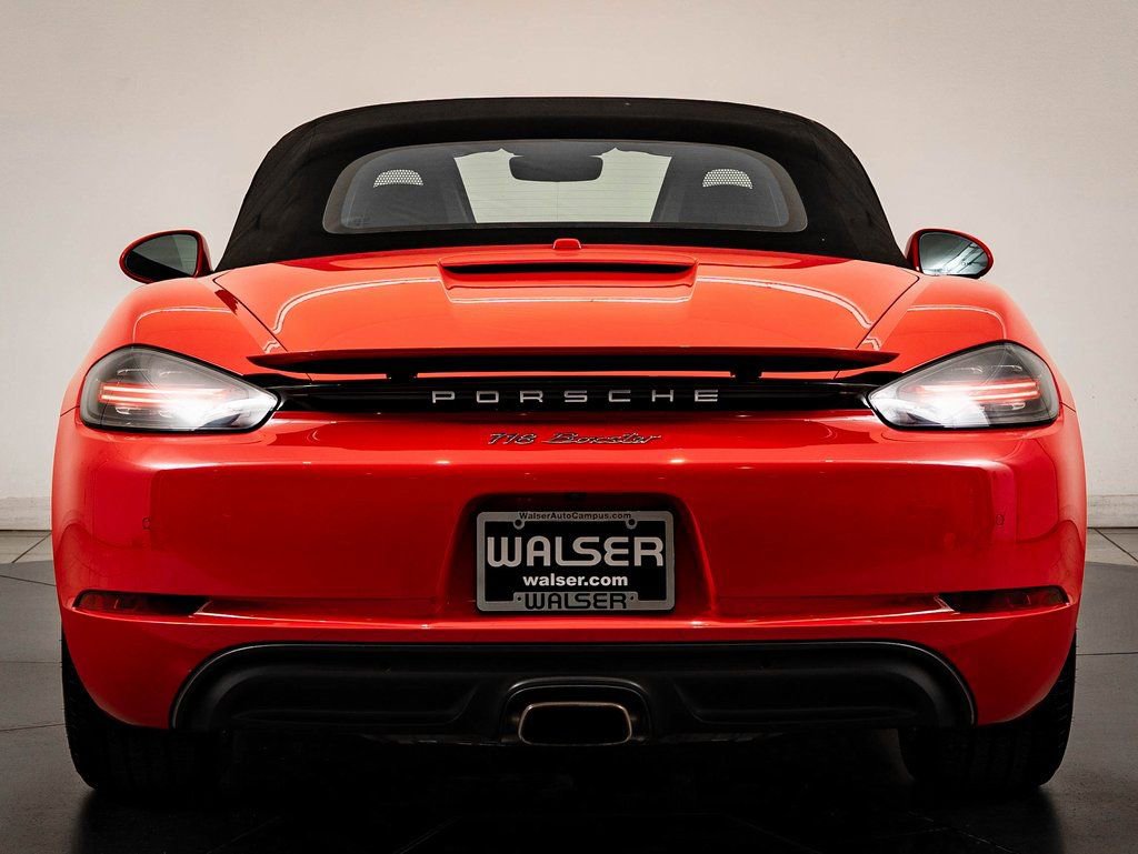 Used 2021 Porsche 718 Boxster image 7