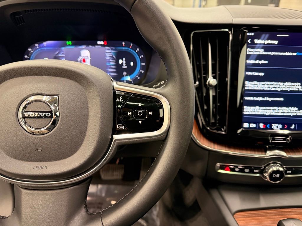 Used 2023 Volvo XC60 B5 Plus w/ Climate Package image 14