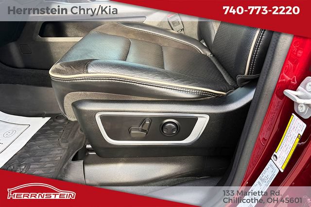 Used 2022 RAM 1500 Laramie w/ Sport Appearance Package AWD/4WD image 16