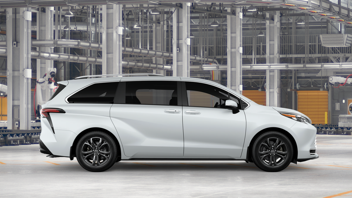 New 2026 Toyota Sienna Platinum AWD/4WD image 12