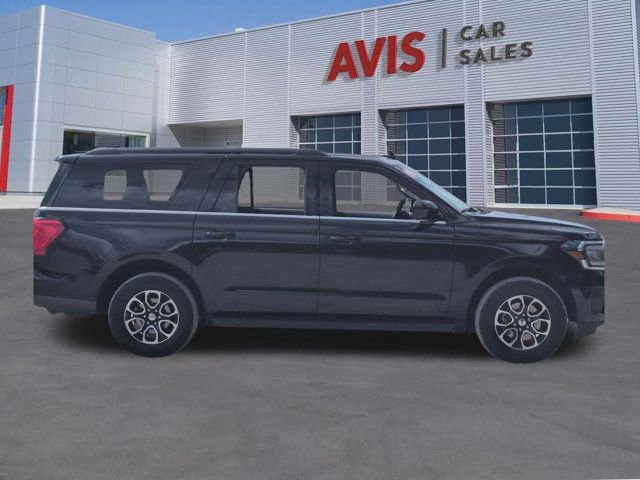 Used 2024 Ford Expedition Max XLT image 5