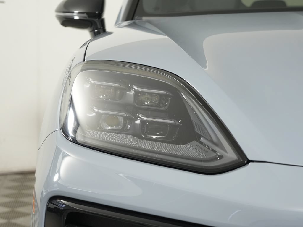 New 2026 Porsche Cayenne S AWD/4WD image 11