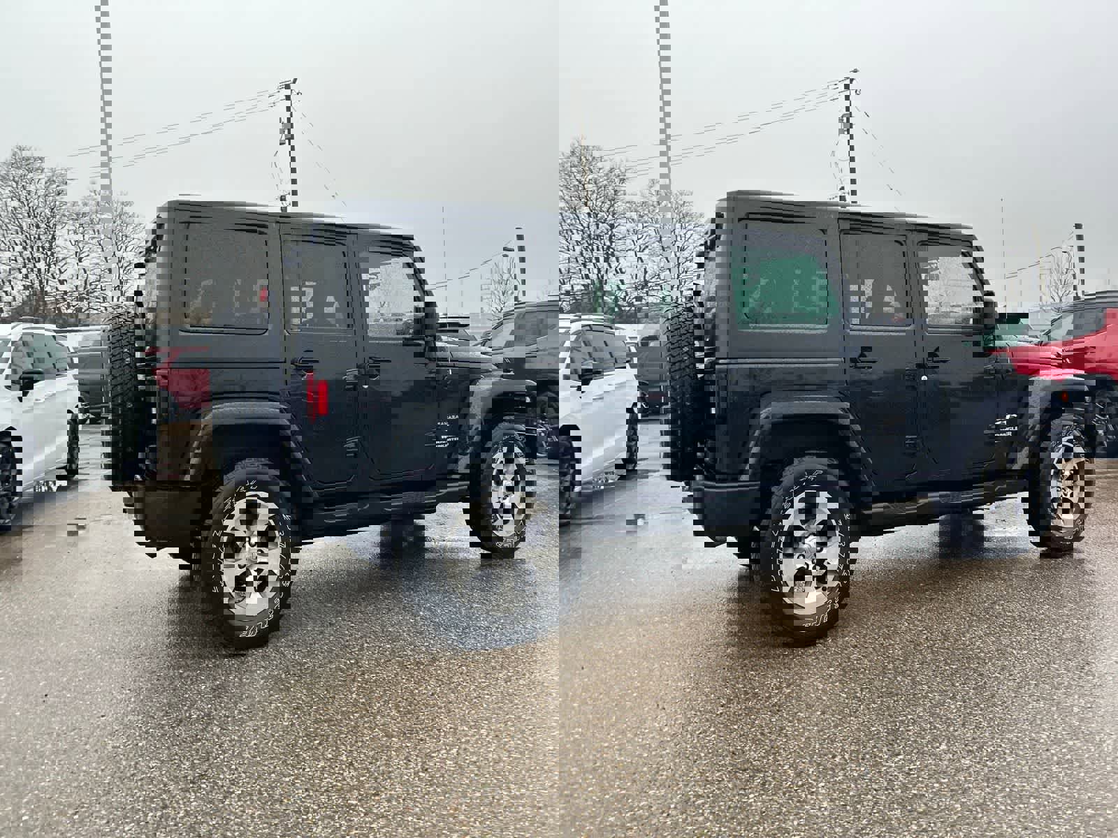 Certified 2017 Jeep Wrangler Unlimited Sahara w/ Connectivity Group image 15