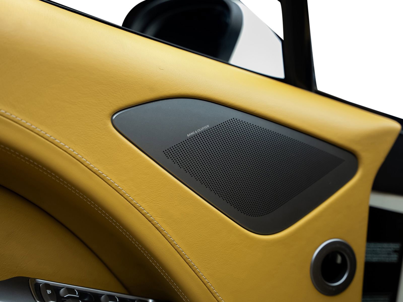 Used 2015 Aston Martin Rapide S RWD image 61