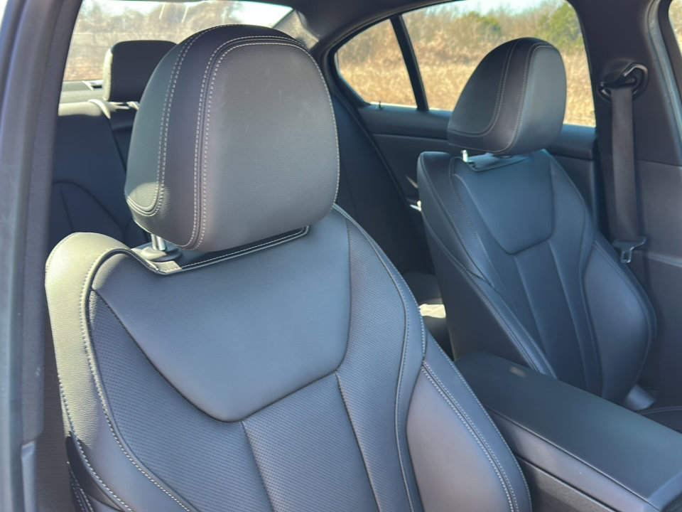 Certified 2024 BMW 330i Sedan w/ Convenience Package image 24