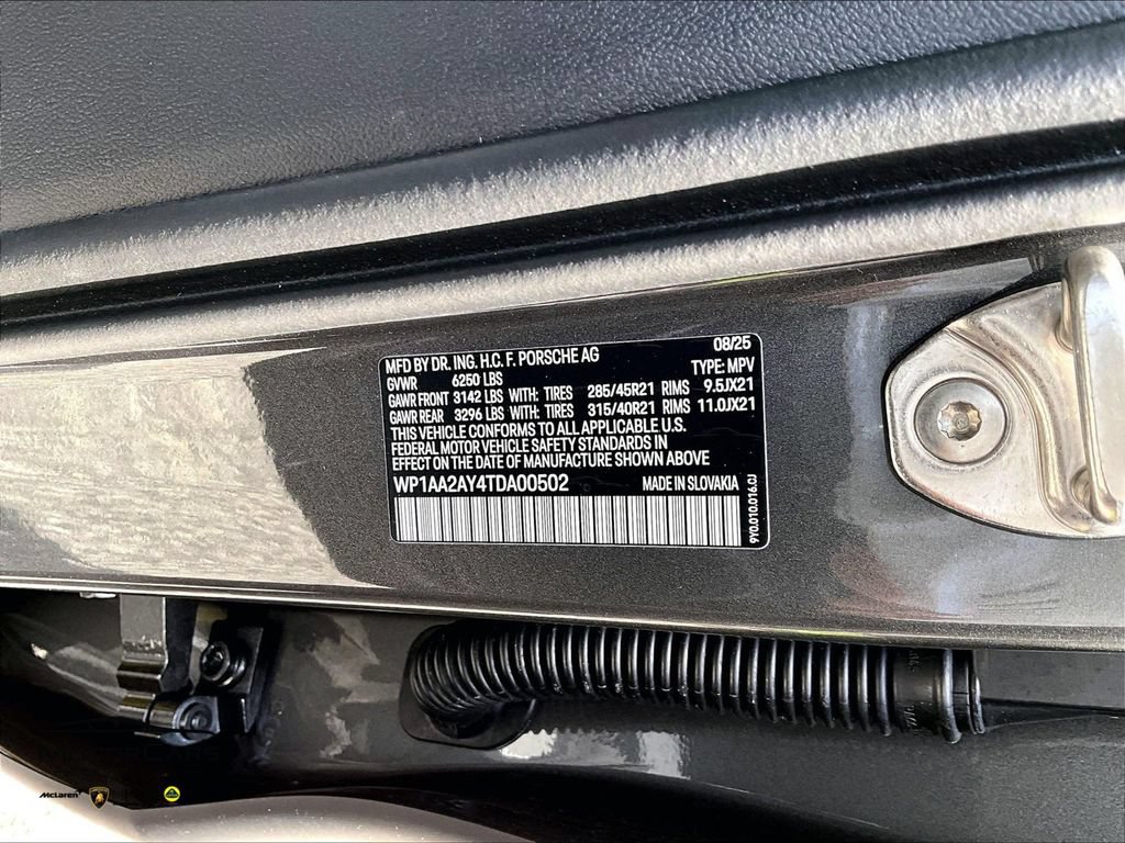 Used 2026 Porsche Cayenne AWD/4WD image 29