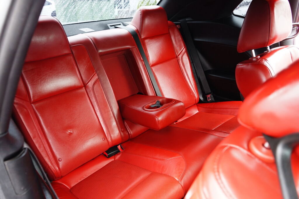 Used 2015 Dodge Challenger R/T Plus image 14