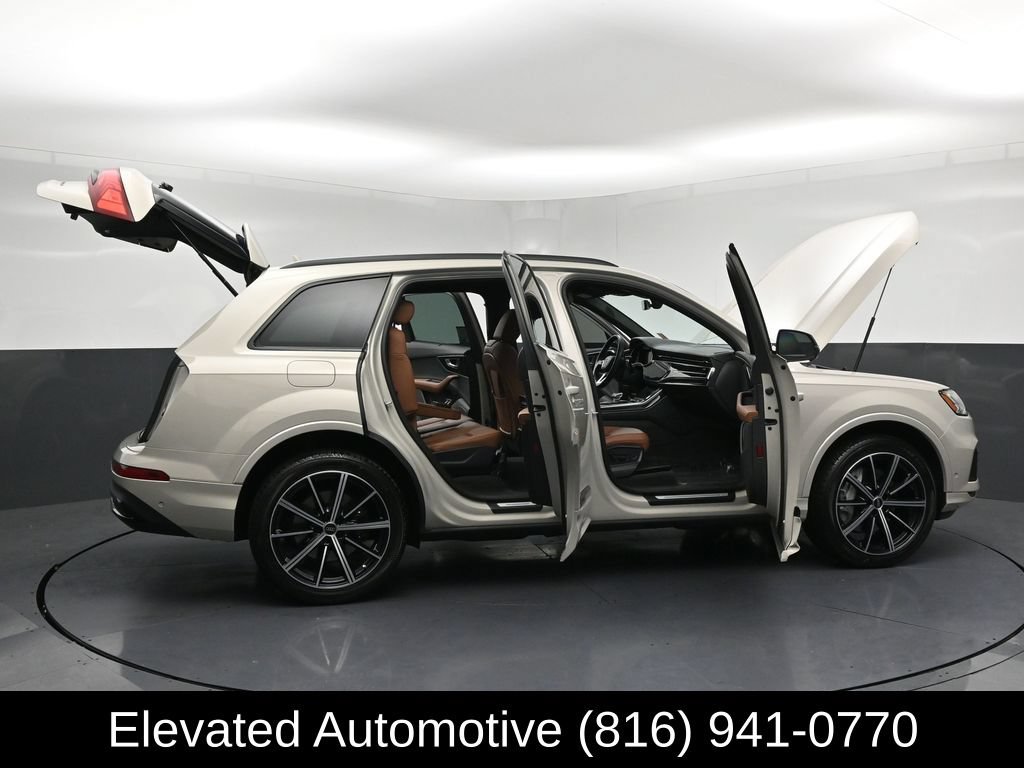 Used 2024 Audi Q7 3.0T Premium Plus AWD/4WD image 37