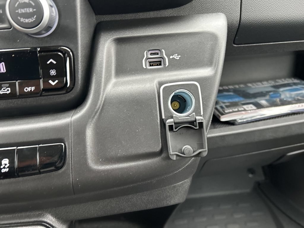 New 2026 RAM ProMaster 2500 w/ Convenience Group FWD image 29