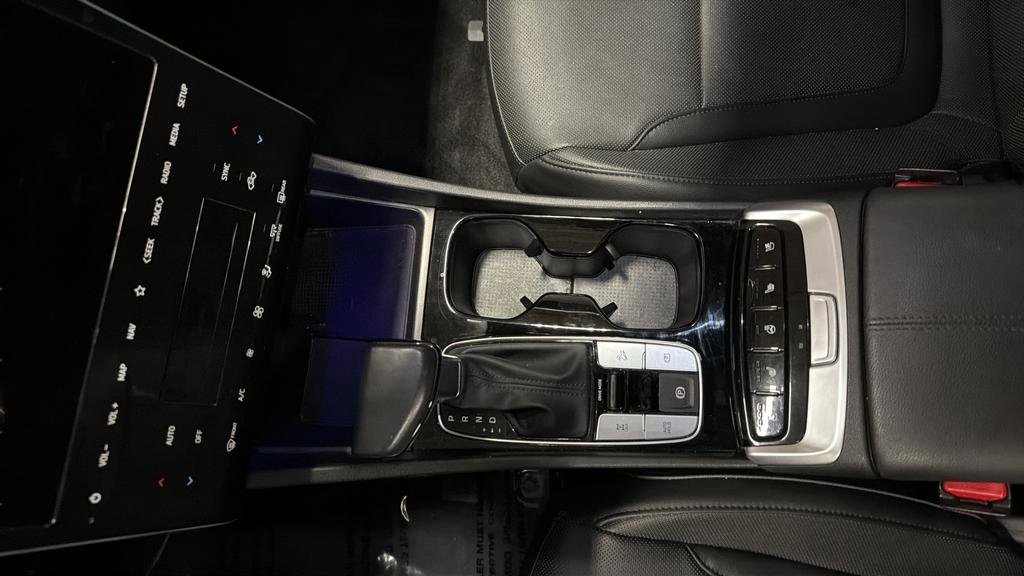 Used 2022 Hyundai Santa Cruz Limited image 20